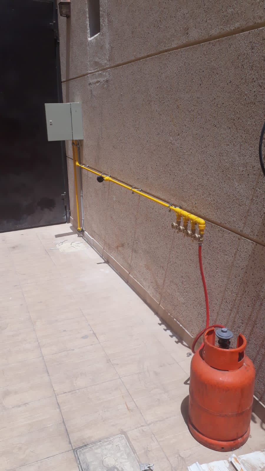 das pipes and systems